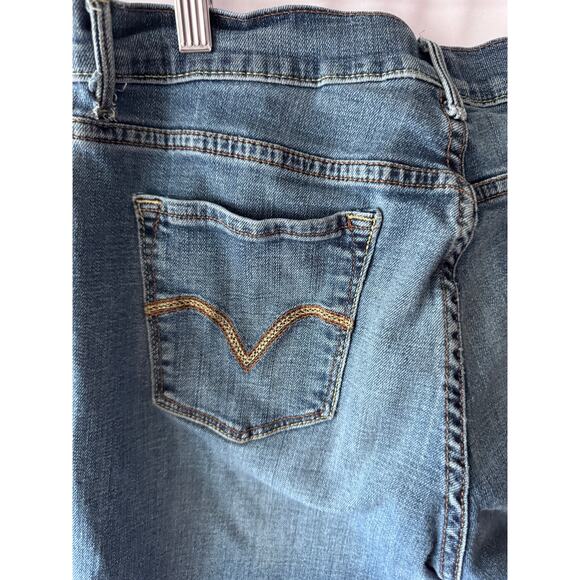 Levi's 515 Capri Jeans - Size 10, Classic Blue Wash - Picture 10 of 15